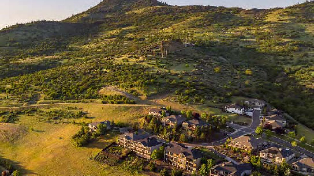 Hillcrest Rd, Medford, OR 97504