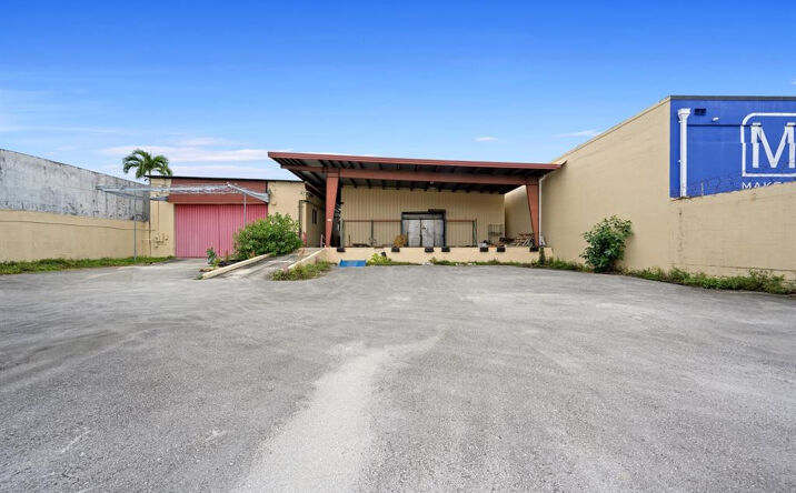 Pictures of Industrial property located at 2121 NW 24th Ave, Miami, FL 33142 for sales - image #1