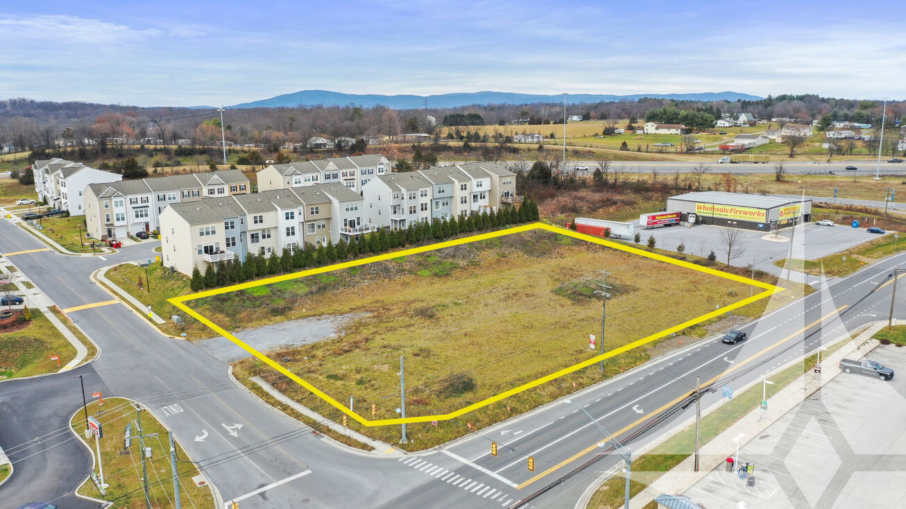 Williamsport Pike, Falling Waters, WV 25419