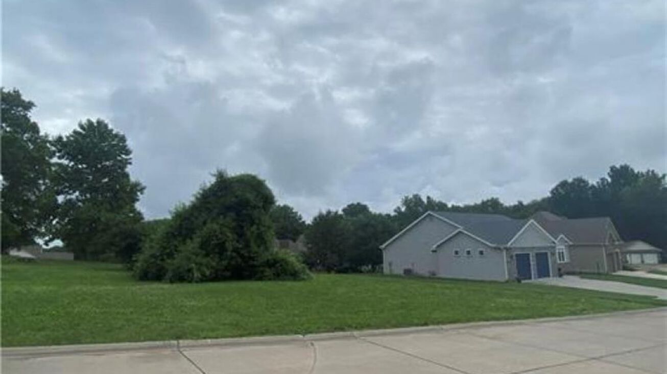 26072609 Ashmat Lane, St Joseph, MO 64506