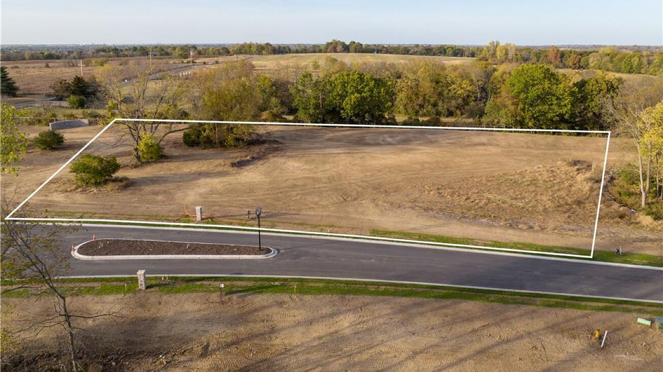 16919 Wallace Way, Loch Lloyd, MO 64012