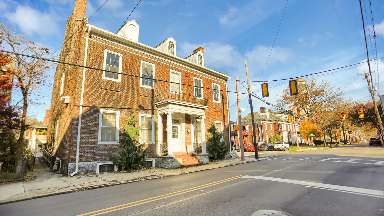 301 Penn St, Huntingdon, PA 16652