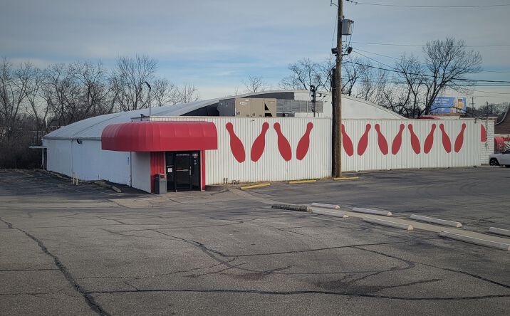 Pictures of Retail property located at 5536 Bridgetown Rd, Cincinnati, OH 45248 for comps - image #1