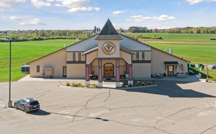Pictures of Hospitality, Mixed Use, Retail, Special Purpose property located at 11919 Thiesse Rd, Brainerd, MN 56401 for sales - image #1