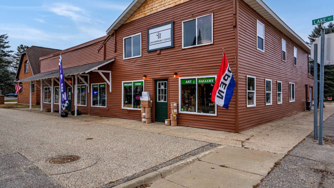 407 Lake Street, MI 48653