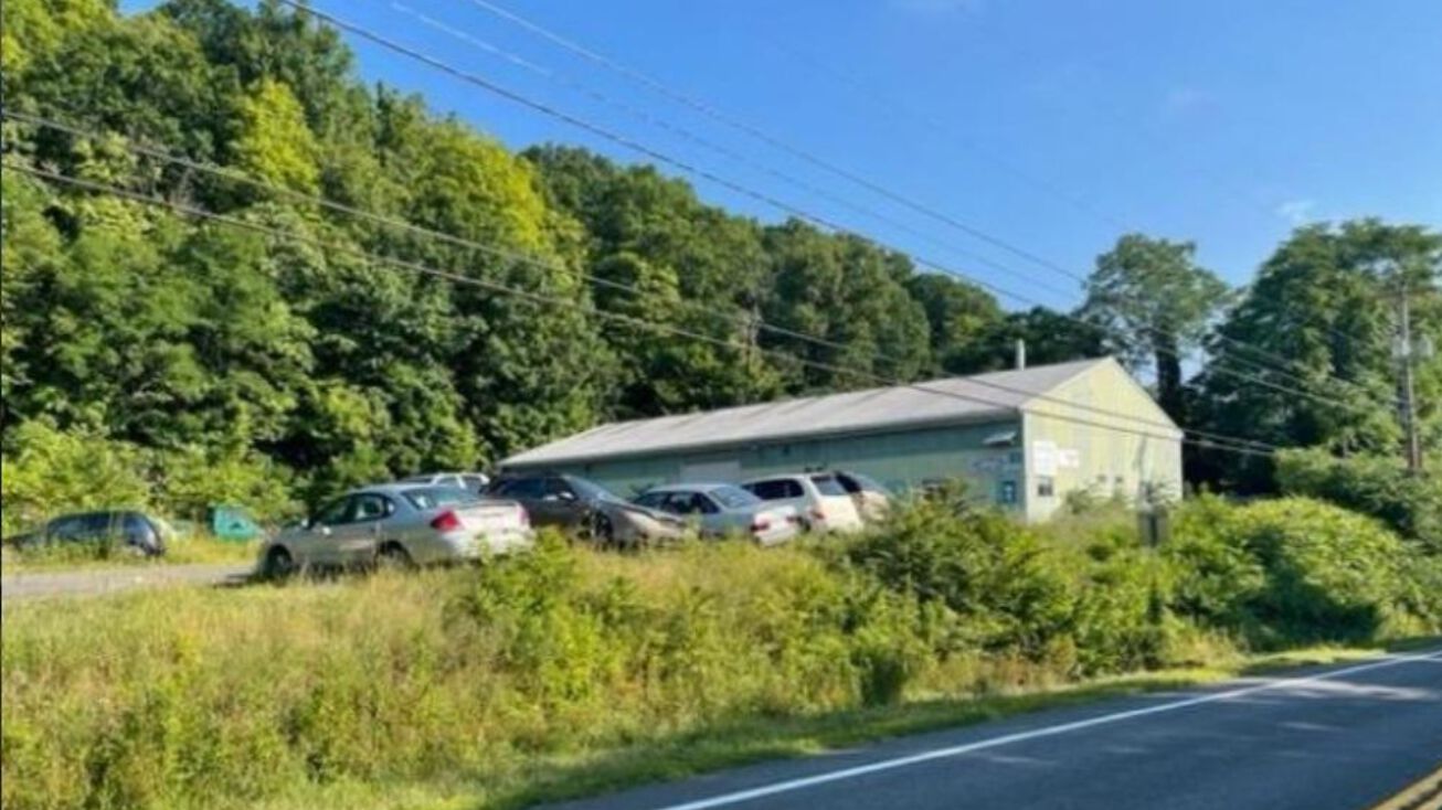 8689 State Route 9W, Athens, NY 12015