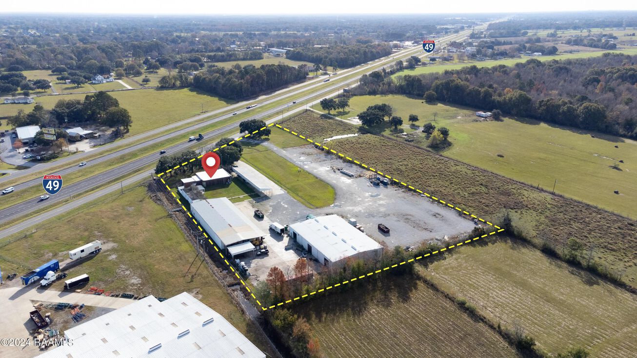 4677 NW Evangeline Thruway, Carencro, LA 70520