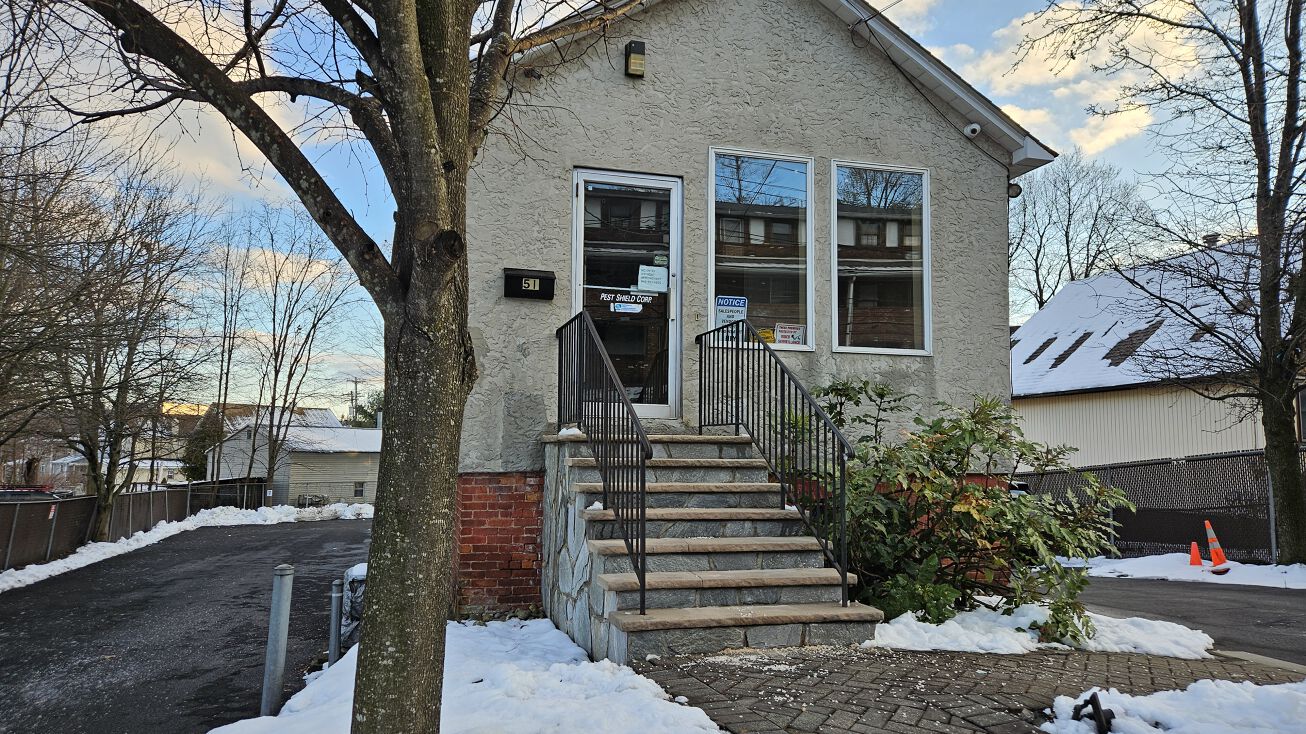 51 Wayne Ave, Suffern, NY 10901