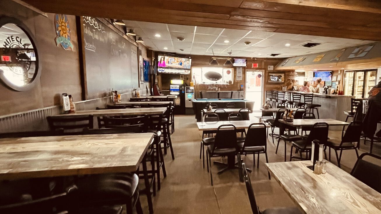 116 W 2nd St, Trufant, MI 49347