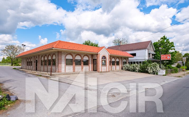 Pictures of Hospitality, Retail property located at 679 S Main St, Chambersburg, PA 17201 for sales - image #1