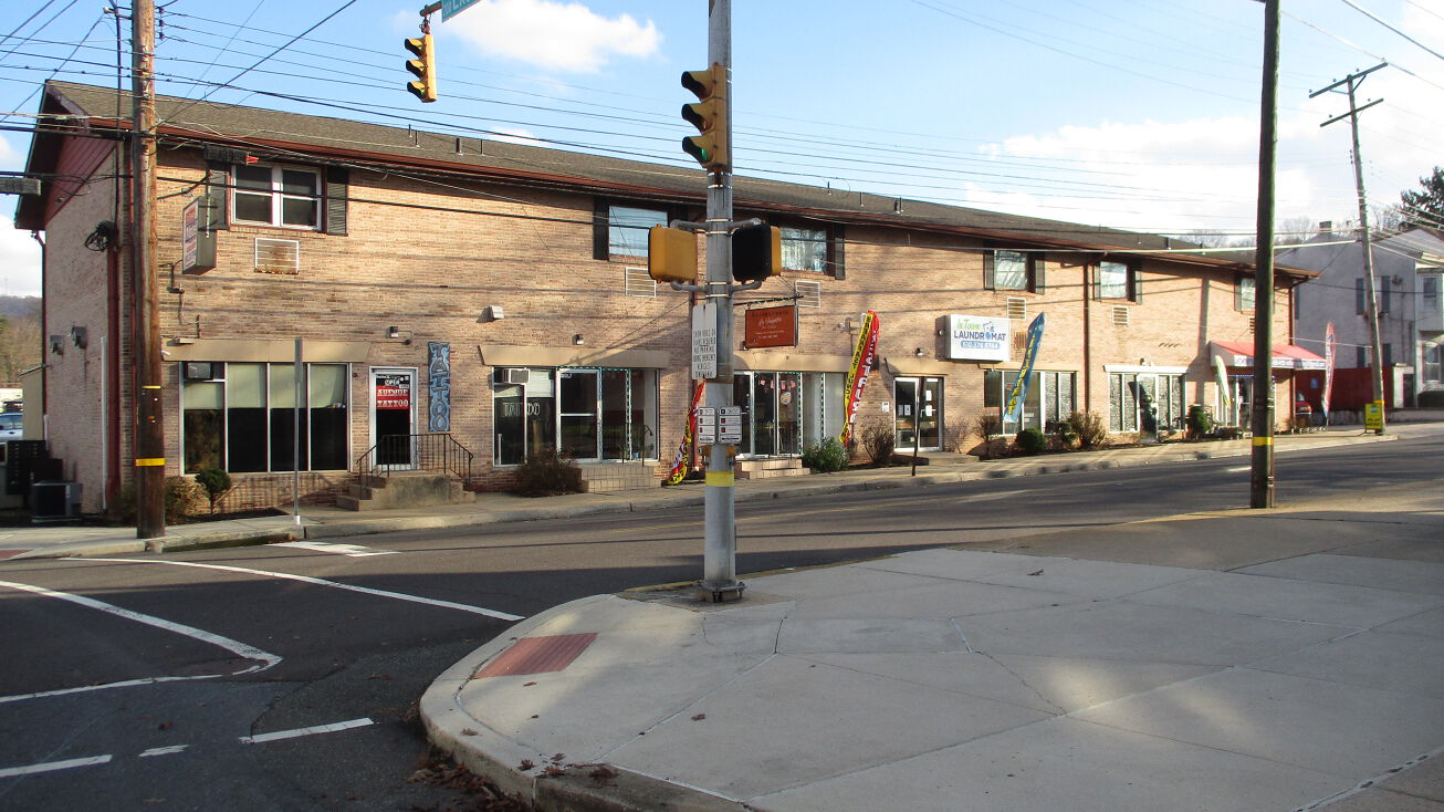 1635 Centre Ave, Reading, PA 19601