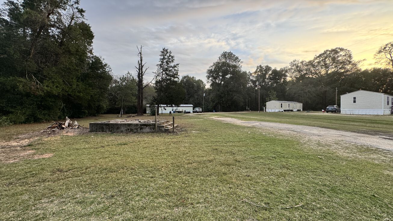 3672 US29, Brewton, AL 36426