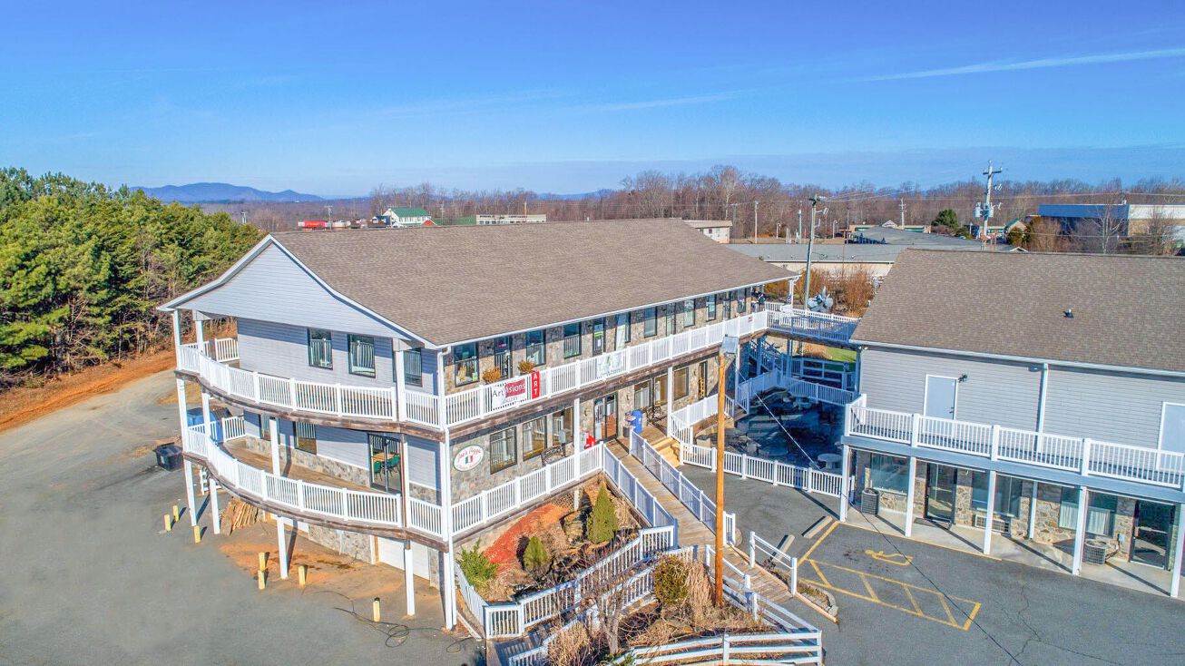 130 Scruggs Rd, VA 24121