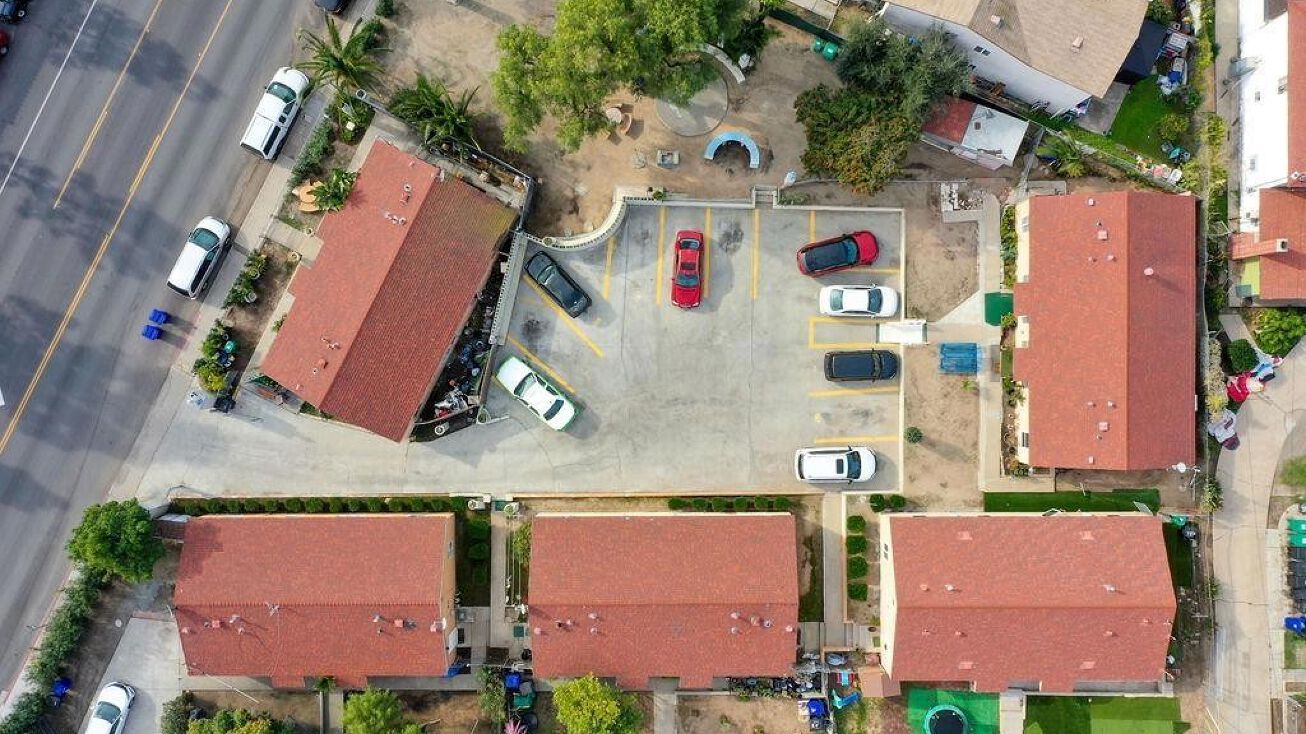 201 W San Ysidro BLVD, San Ysidro, CA 92173