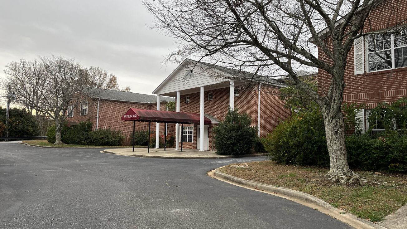 120 Roper Mountain Rd Ext, Greenville, SC 29615