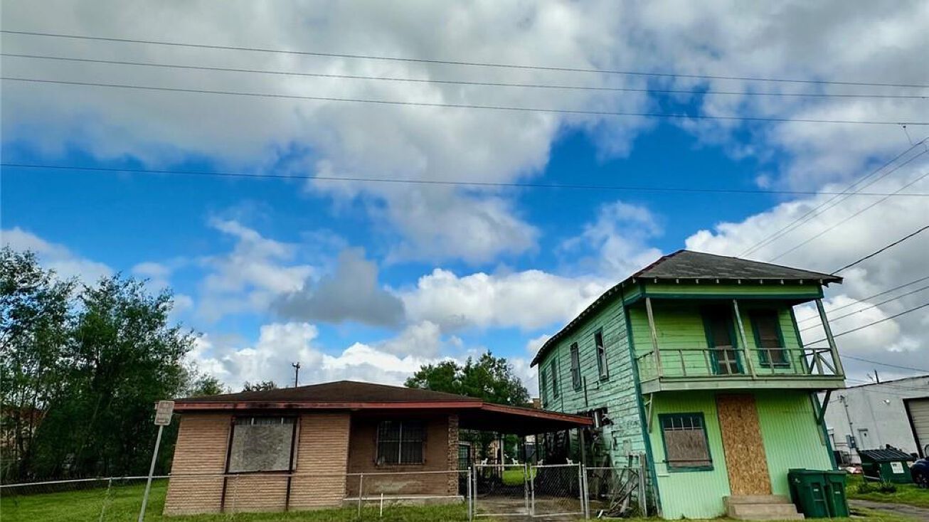 114 W Clark Avenue, Pharr, TX 78577