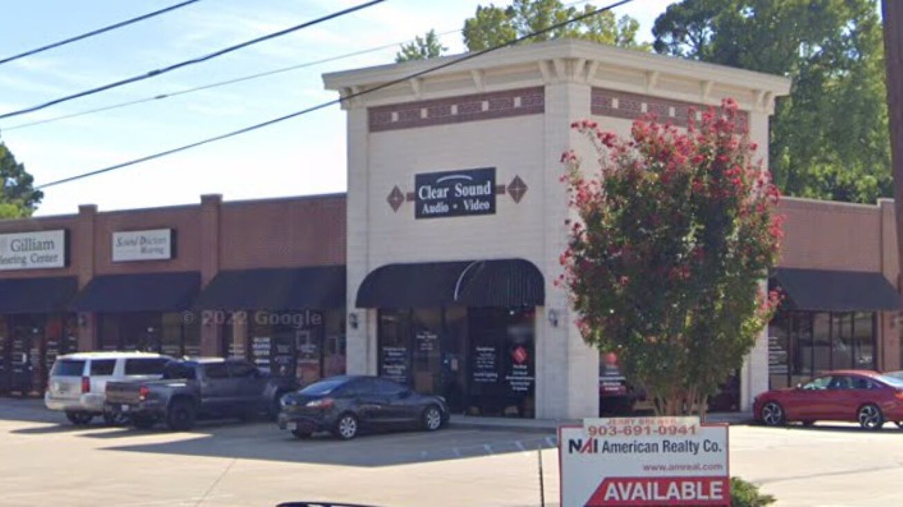 Pictures of Retail property located at 3101 Kennedy Ln, Texarkana, TX 75503 for sales - image #1