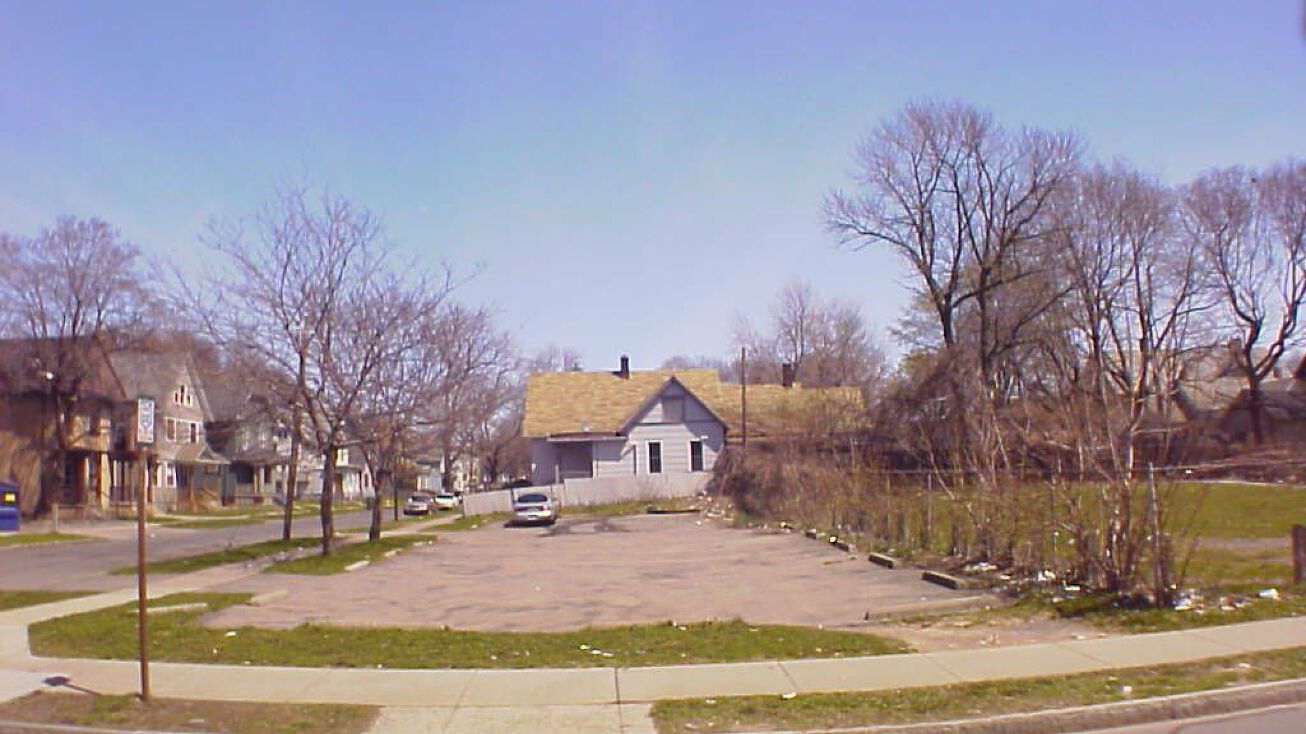 1274 St Paul St, Rochester, NY 14621