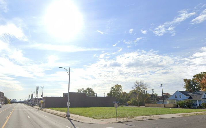 Pictures of Land property located at 16121 Woodward Ave, Highland Park, MI 48203 for sales - image #1