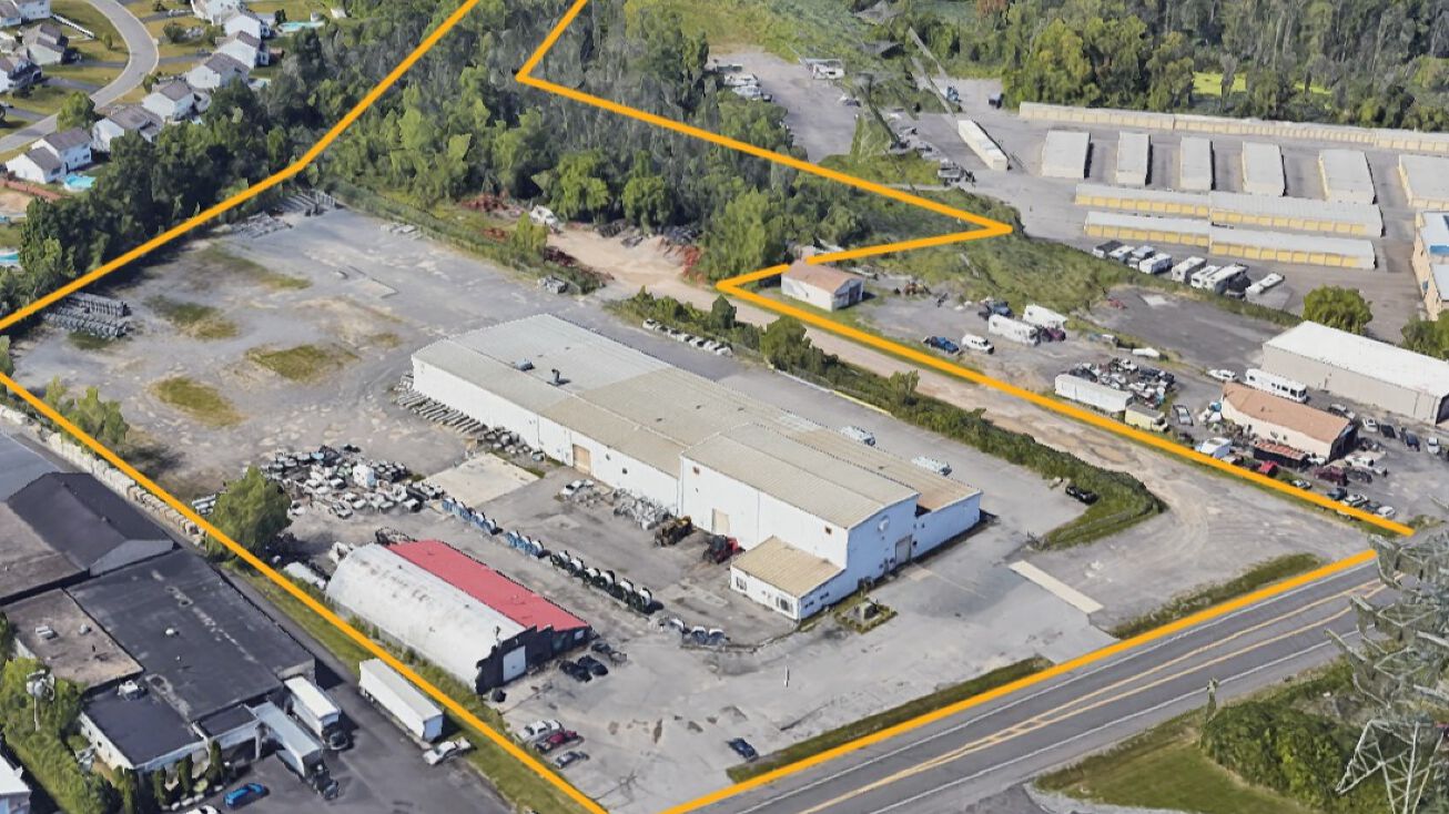 6177 S Bay Rd, Cicero, NY 13039