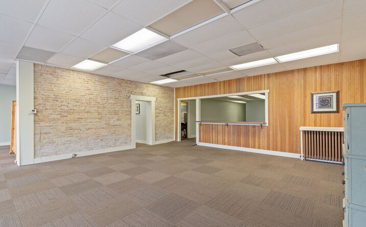 Pictures of Mixed Use, Retail property located at 307 DeWitt St, Portage, WI 53901 for sales - image #1