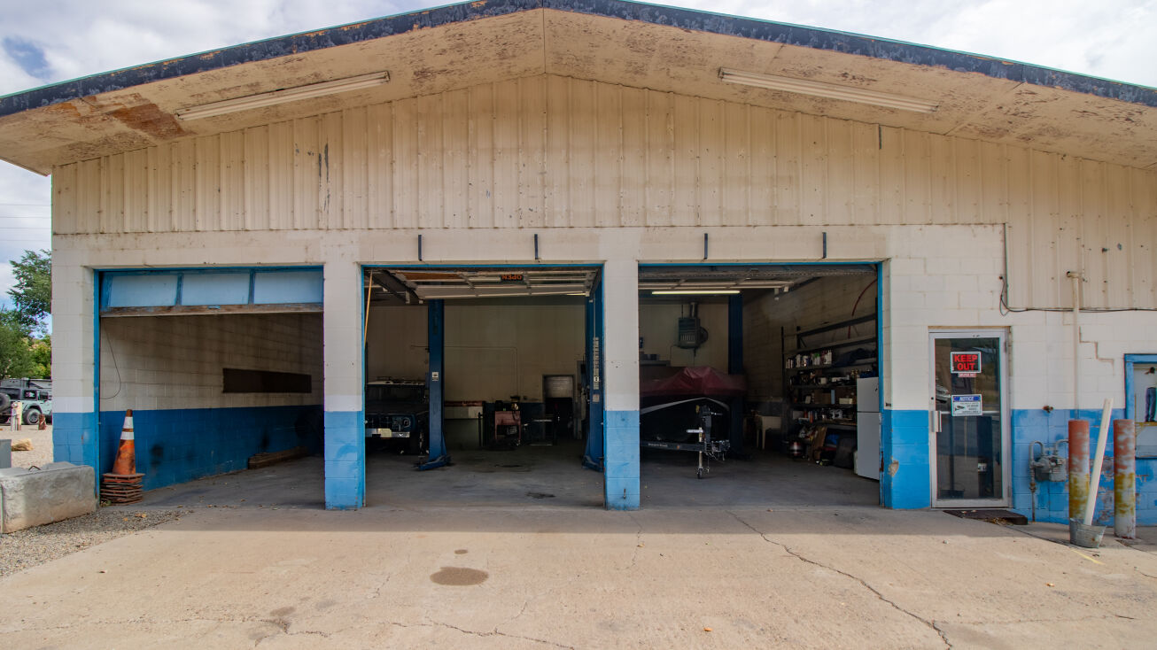 208 W Main St, Naturita, CO 81422