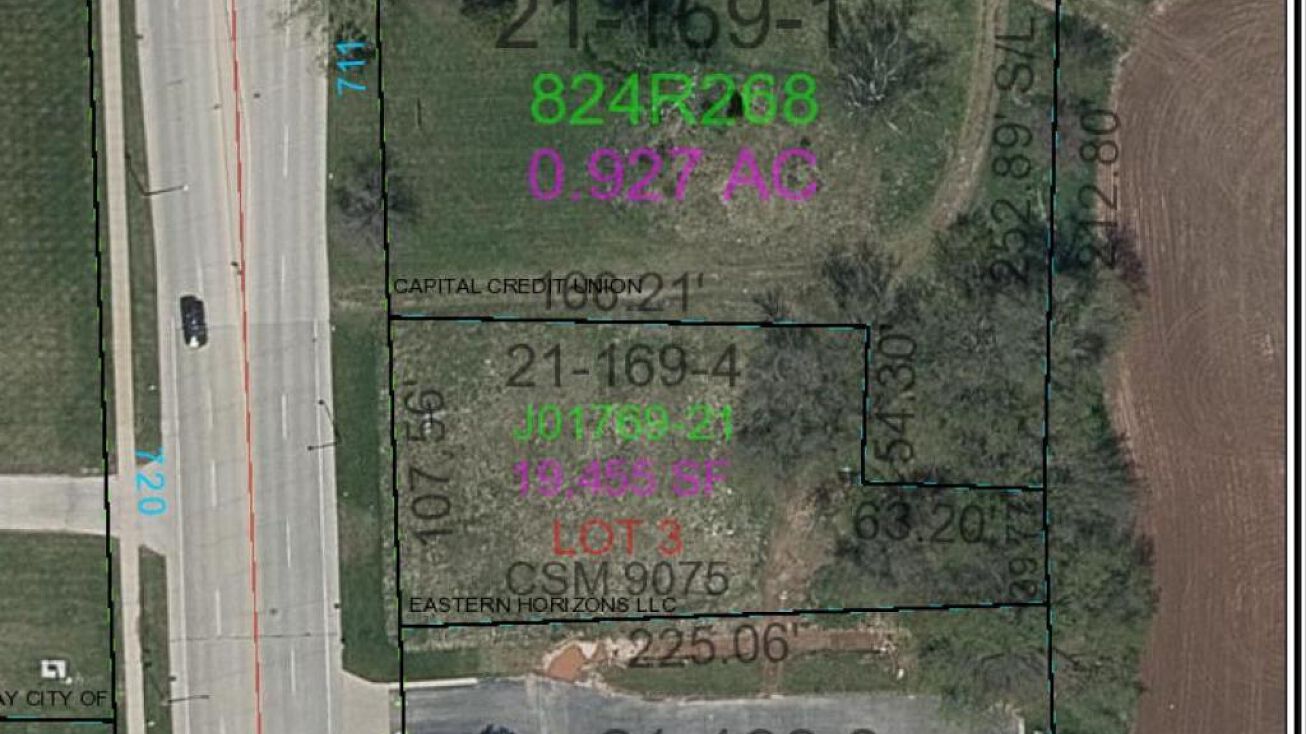 723 S Huron Rd, Green Bay, WI 54311