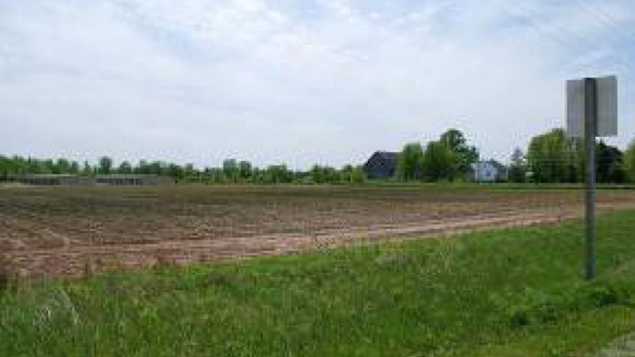 Kewaunee Rd, Bellevue, WI 54311