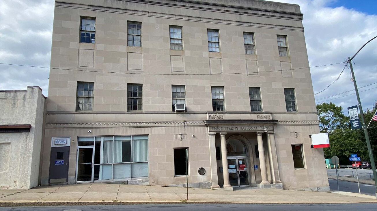 502 Main St, Slatington, PA 18080