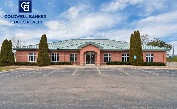 Pictures of Office property located at 4056 Glass Rd NE, Cedar Rapids, IA 52402 for comps - image #1