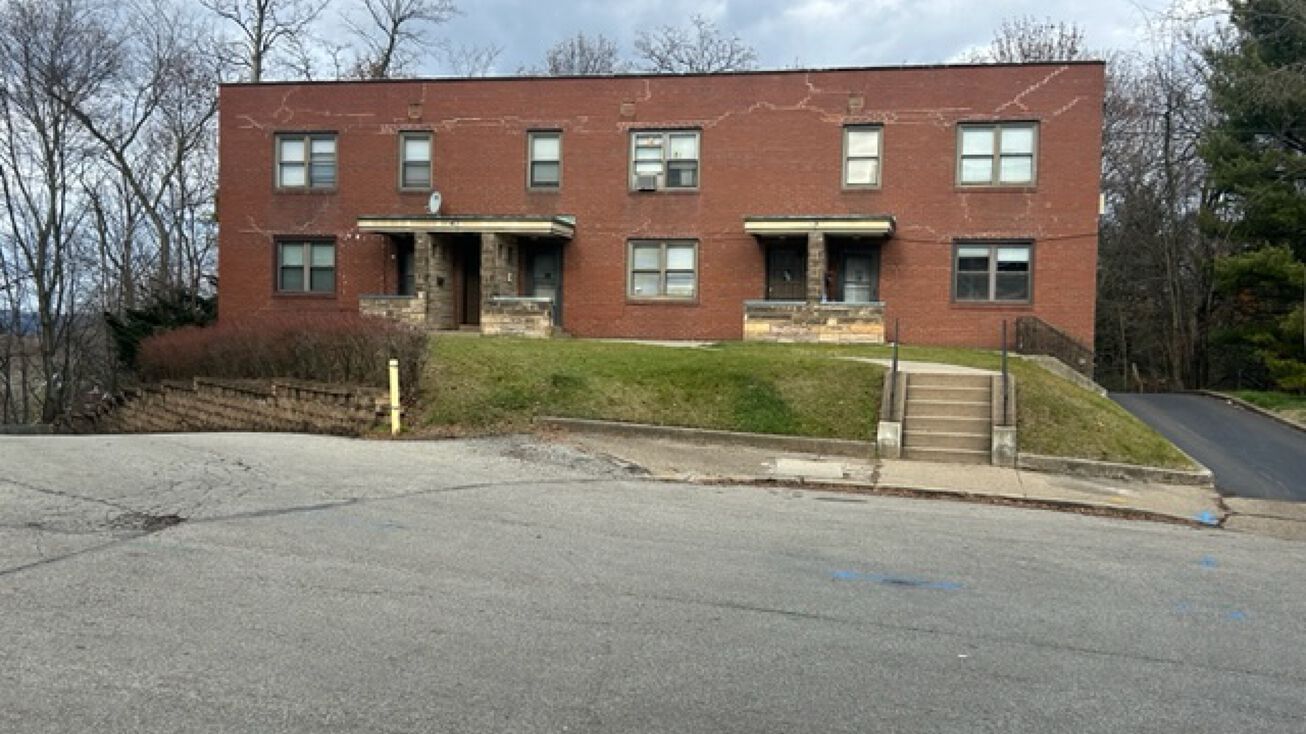 5645 Munhall Rd, Pittsburgh, PA 15217