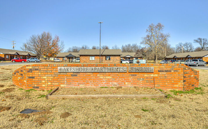 Pictures of Multifamily property located at 107 E Kaw Ave, Cleveland, OK 74020 for sales - image #1