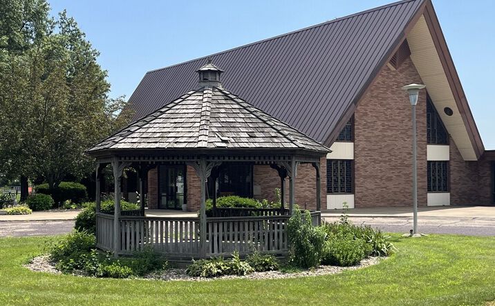 Pictures of Multifamily, Office, Mixed Use, Special Purpose property located at 1717 Highwood Ave, Pekin, IL 61554 for sales - image #1
