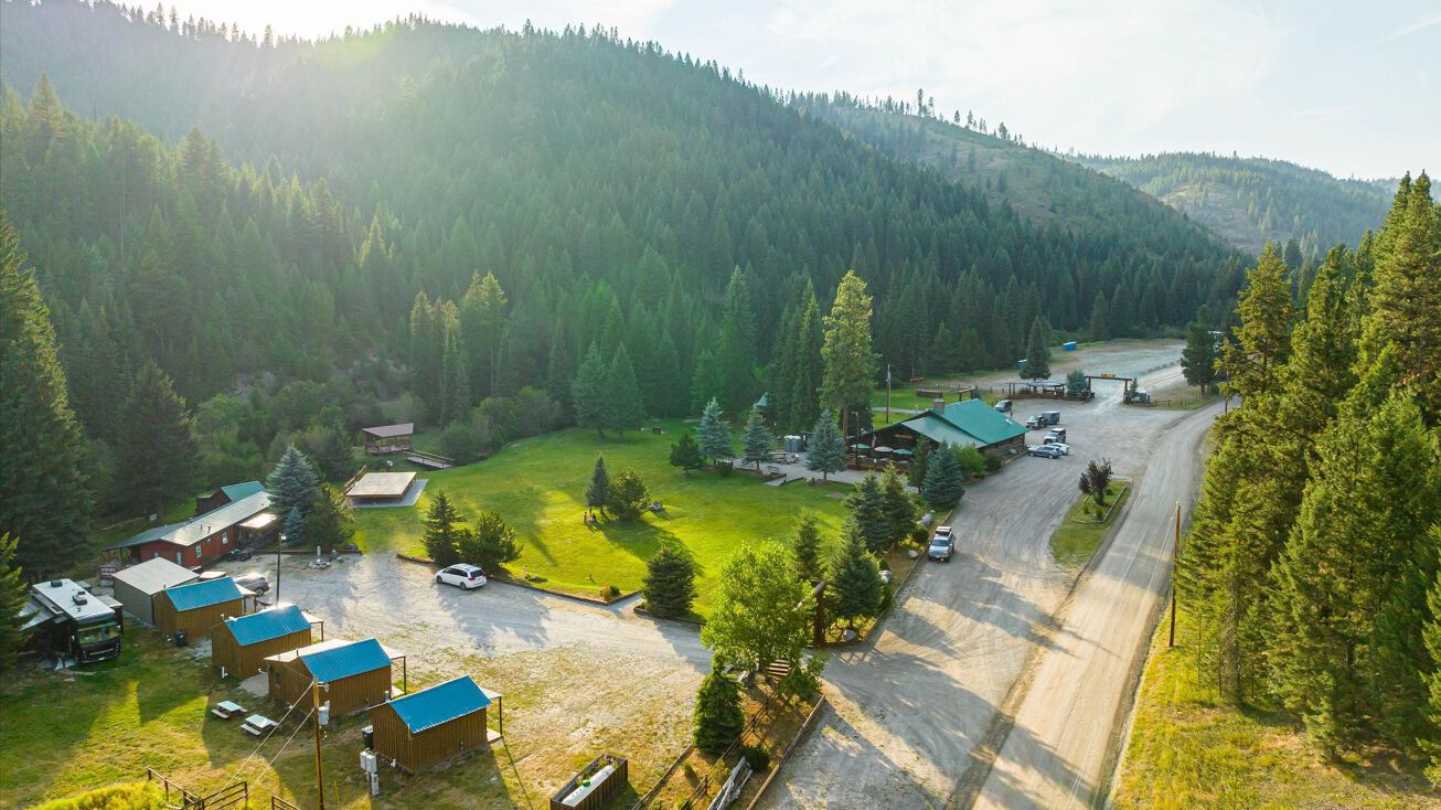 7000 Graves Creek Road, Lolo, MT 59847