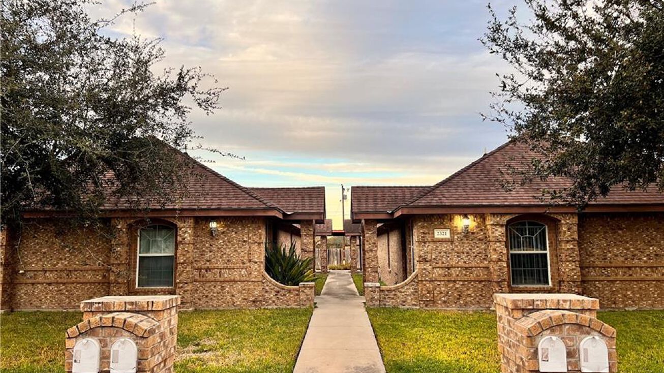2321 Candlelight Lane, Edinburg, TX 78541