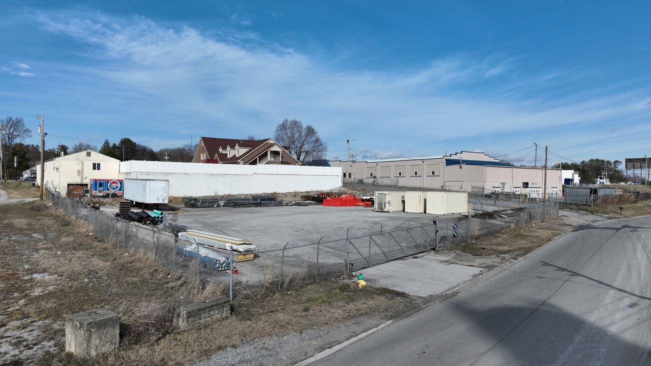 W 1st N St, Morristown, TN 37814