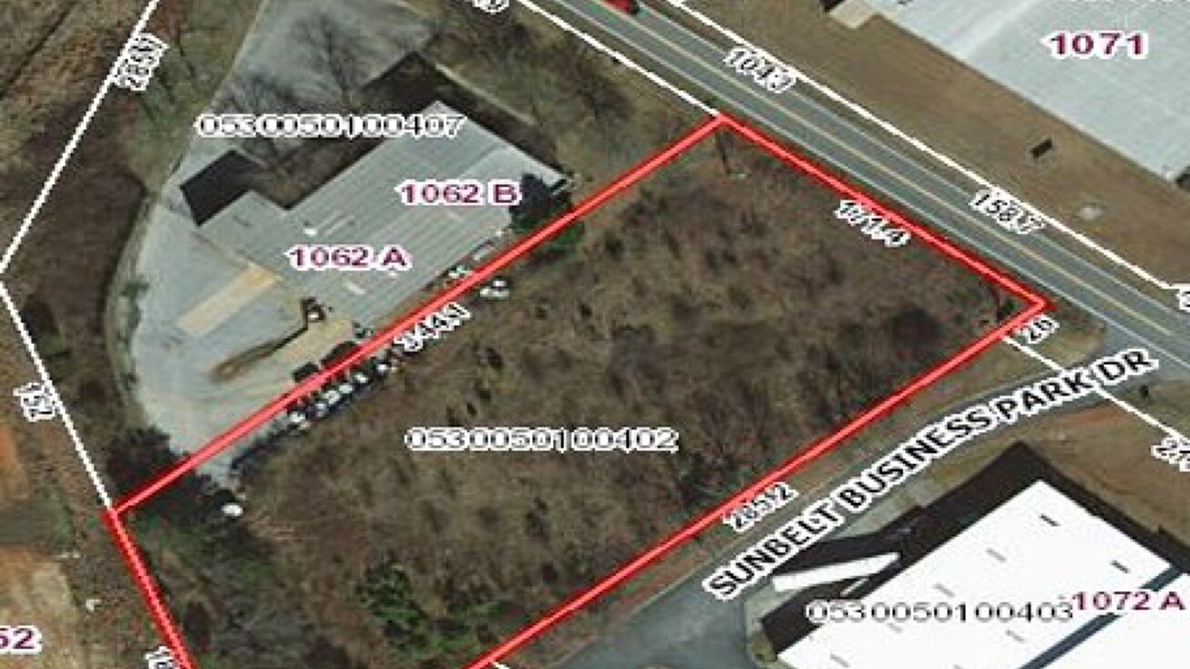 1062 S Batesville Rd, Greer, SC 29650