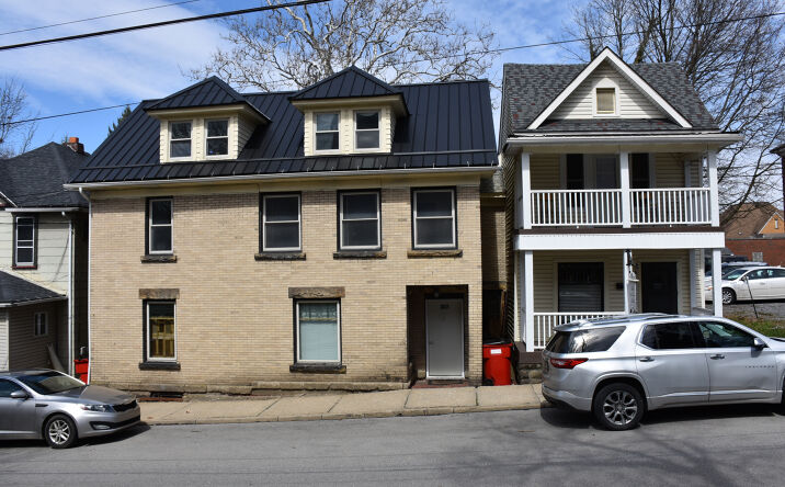 Pictures of Multifamily property located at 307 Walnut St, Meadville, PA 16335 for sales - image #1