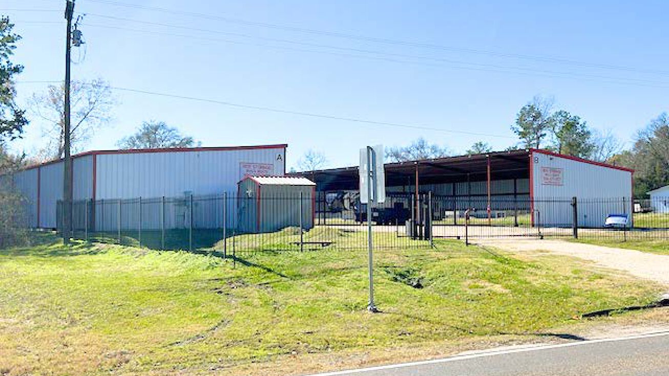 60 Boat Launch Rd, Point Blank, TX 77364