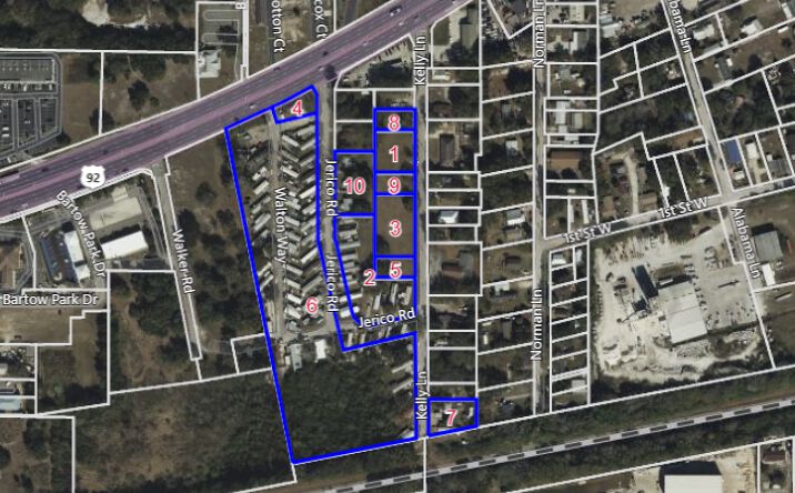 Pictures of Mobile Home Park, Multifamily property located at 3 Walton Way, Auburndale, FL 33823 for comps - image #1