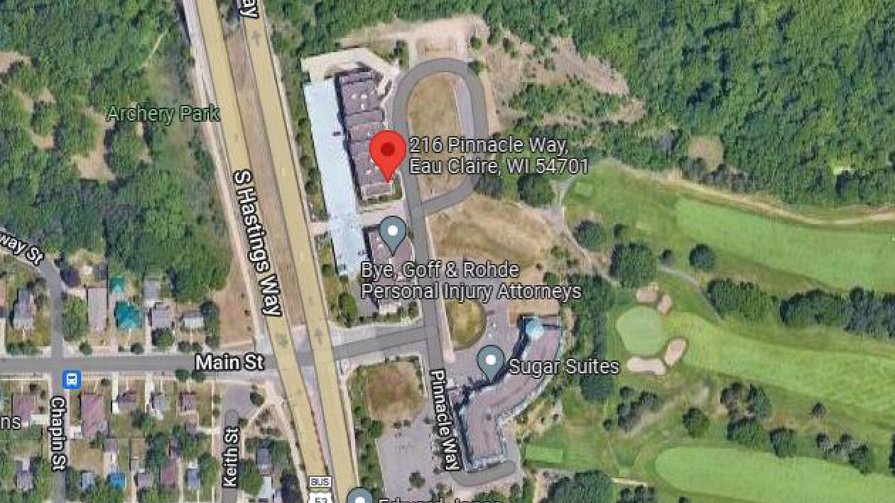 216 Pinnacle Way, Eau Claire, WI 54701