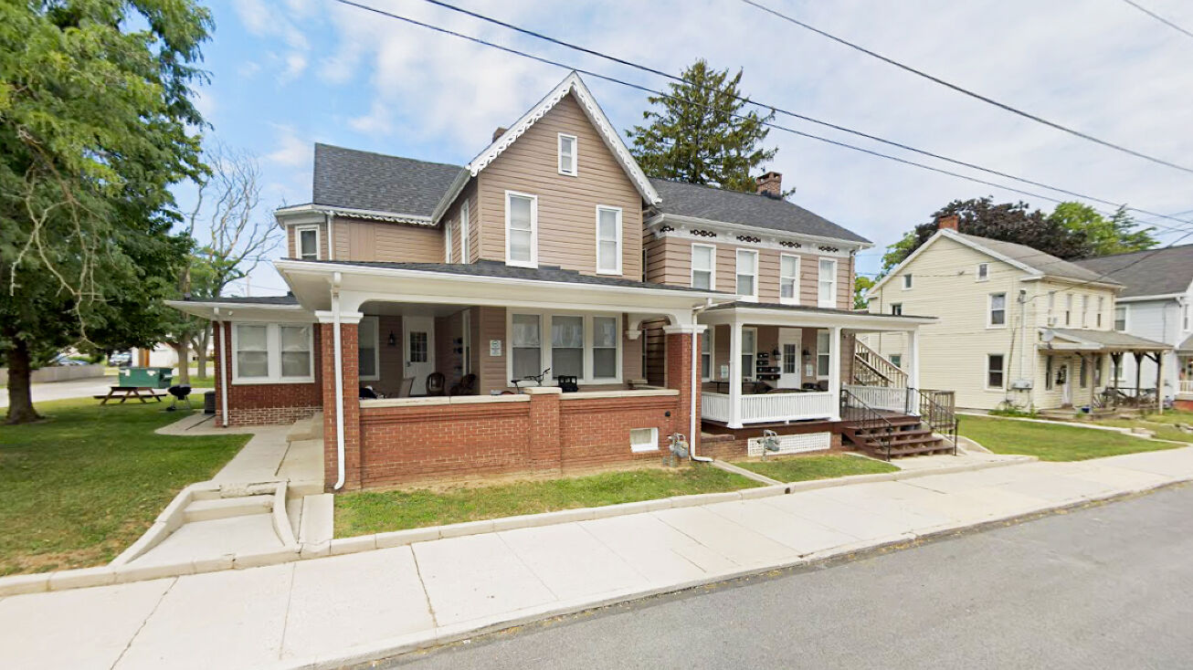 618 E Middle St, Hanover, PA 17331