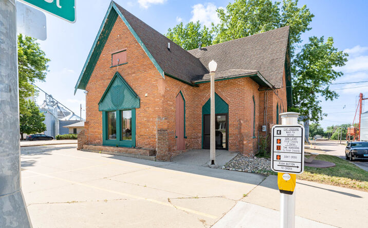 Pictures of Hospitality, Mixed Use, Office, Retail property located at 401 E 5th St, Canton, SD 57013 for sales - image #1