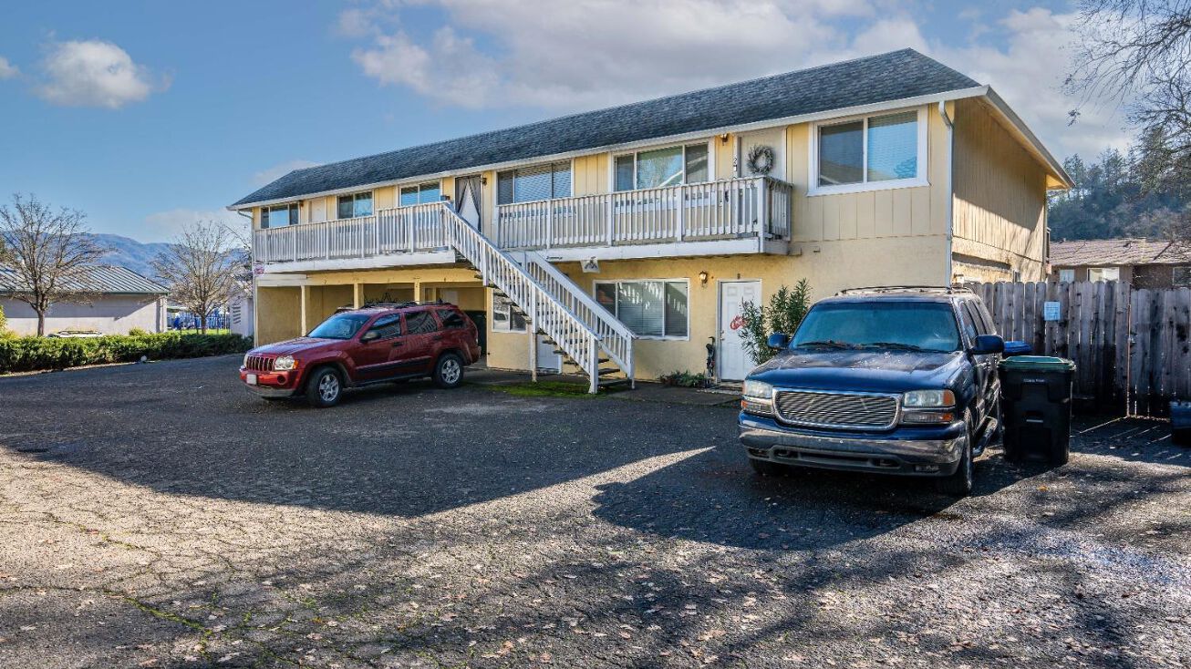 1980 S Dora St, Ukiah, CA 95482