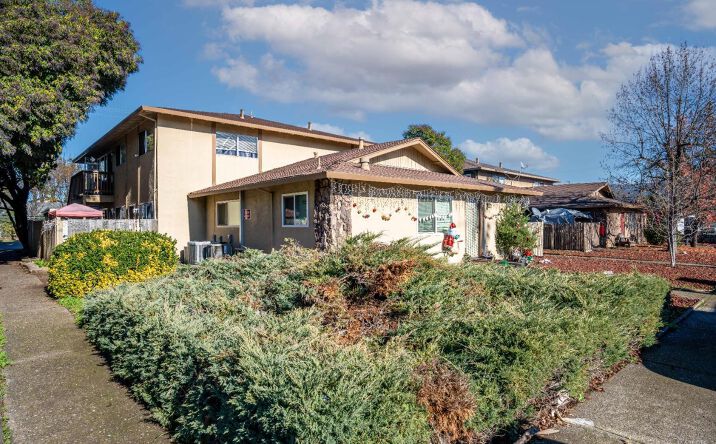 Pictures of Multifamily property located at 102 Laws Ave, Ukiah, CA 95482 for sales - image #1