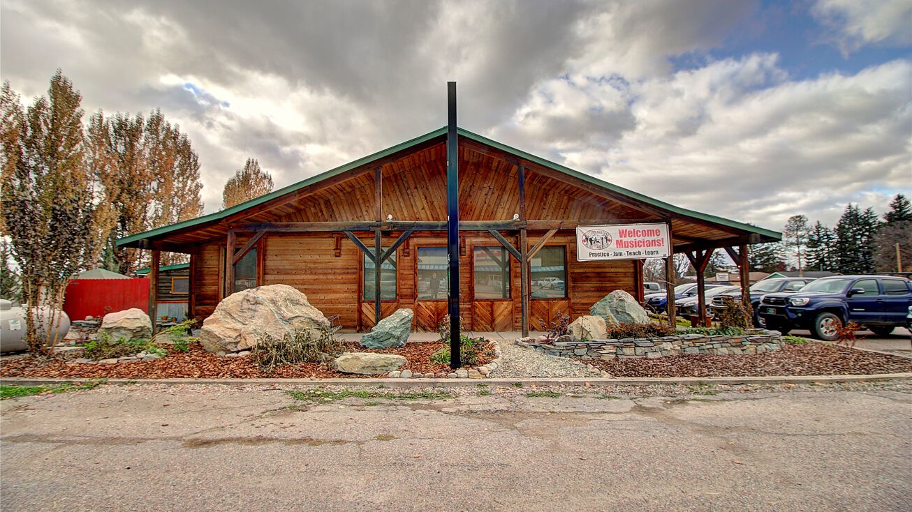 1 Eisenhower Street SW, Ronan, MT 59864