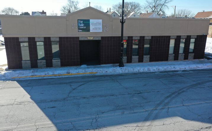 Pictures of Retail property located at 5225 W 25th St, Cicero, IL 60804 for sales - image #1