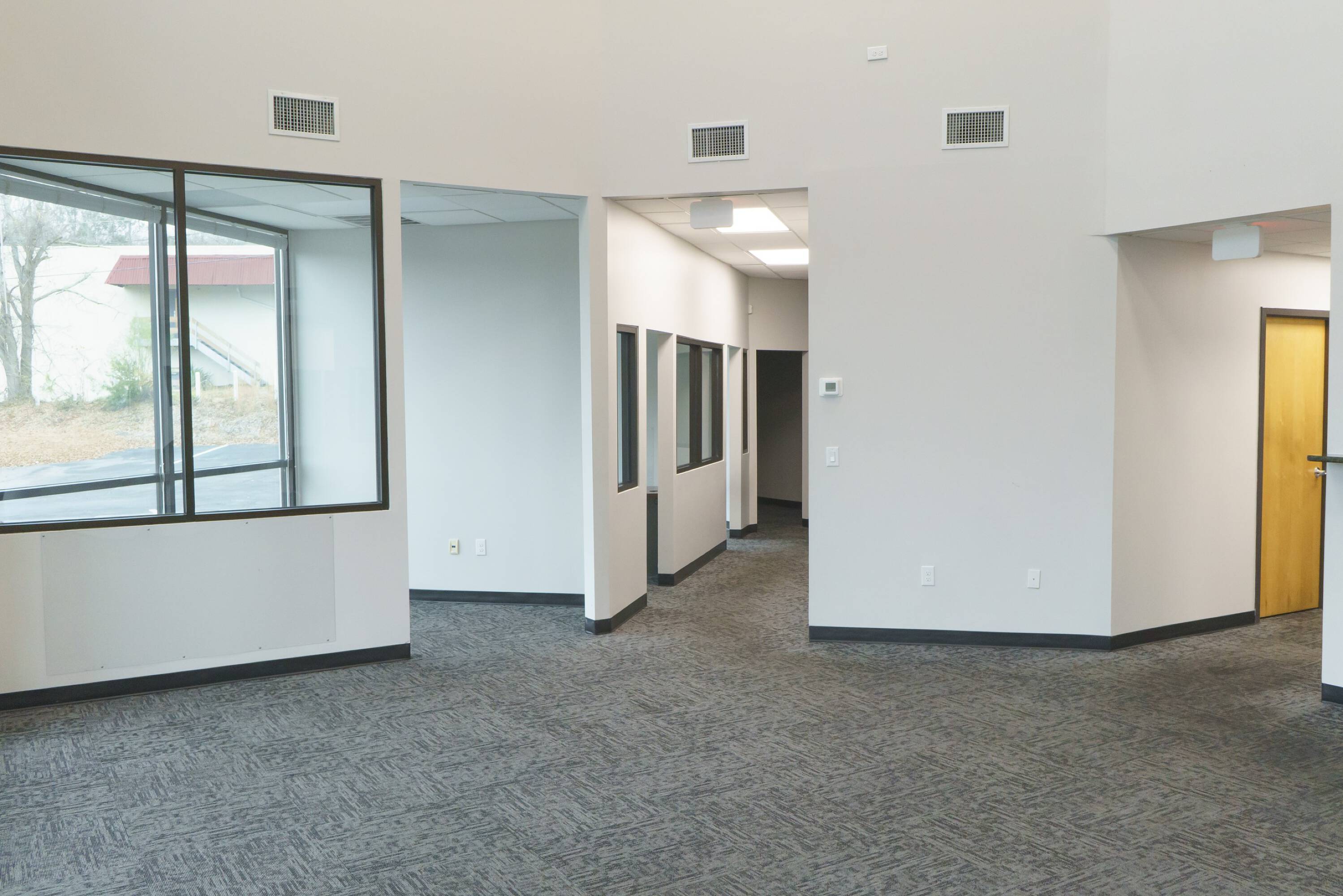 2516 Two Notch Rd 5001 TWO NOTCH RD Columbia SC 29204-3240 APN: R14107-01-05 | Crexi.com