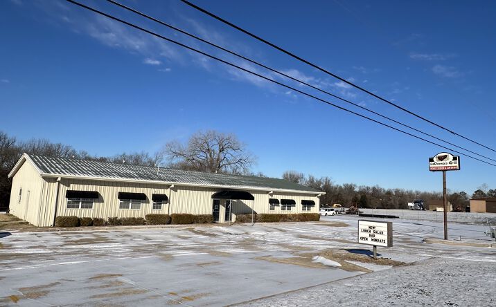 Pictures of Retail property located at 524 S Dawson St, Meeker, OK 74855 for sales - image #1