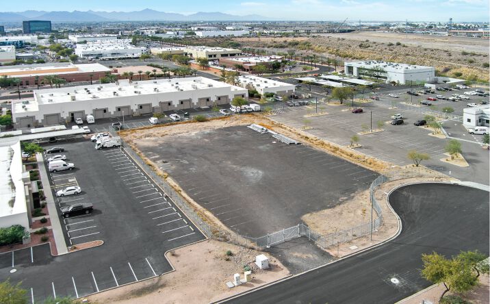 Pictures of Land property located at 2820 S 36th St, Phoenix, AZ 85034 for comps - image #1
